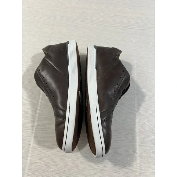 Kizik New York Shoes Mens‎ Size 10 Brown Tan Leather Sneakers Hands Free Casual